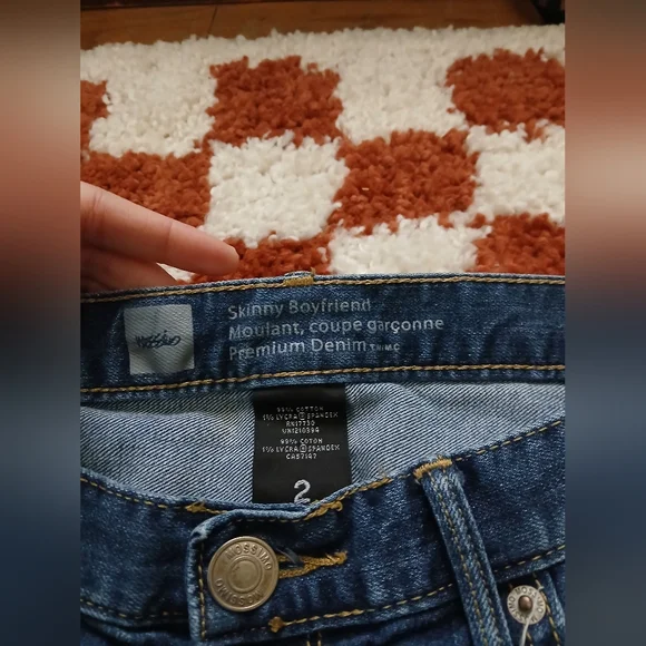 Y2K Low Rise Skinny Boyfriend Jeans - Picture 2 of 7